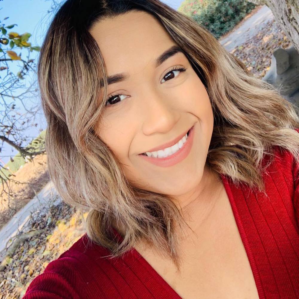 Meet your Posher, Alejandra